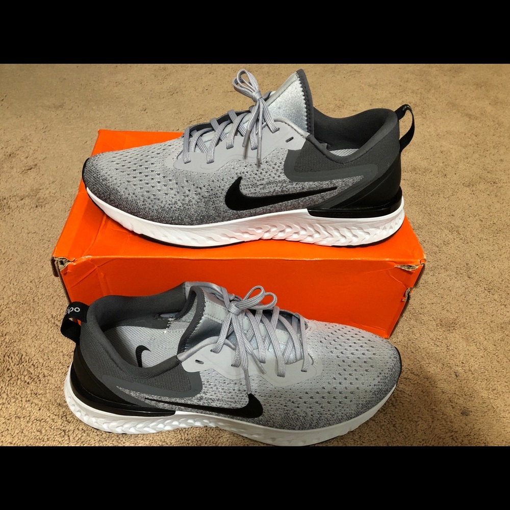EUC Nike Men's Odyssey React "Wolf Grey " AO9819-003 Grey/Black SZ 11